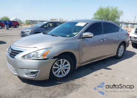 2015 Nissan Altima 2.5 S z USA, uszkodzony, nr VIN 1N4AL3AP9FC156673